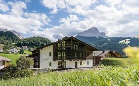 Cadepunt The Dolomites Lodge