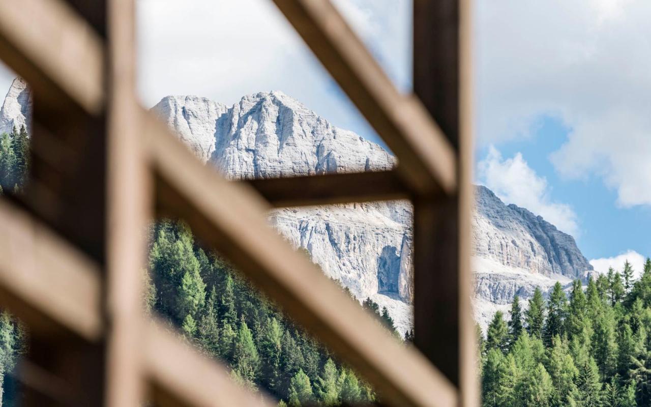 Cadepunt The Dolomites Lodge Selva di Val Gardena Exterior photo
